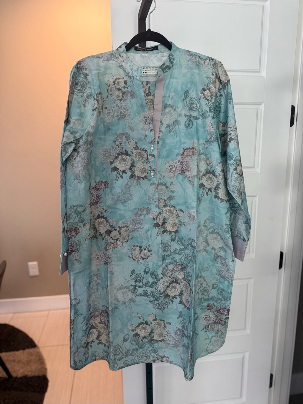 Women’s Light Blue Floral Long Sleeve Dress